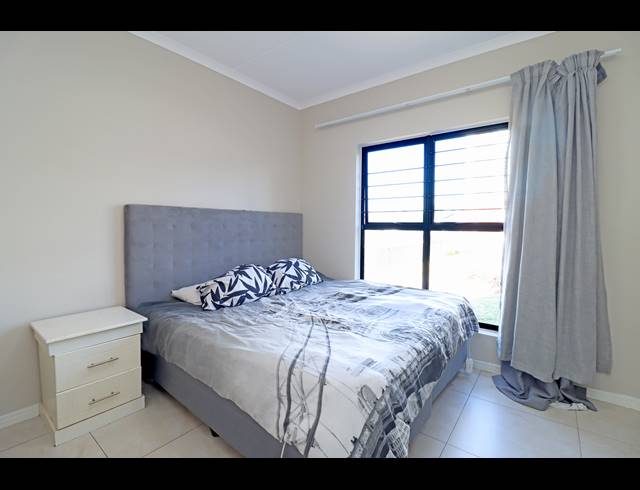 3 BEDROOM APARTMENT FOR SALE IN NOORDHANG